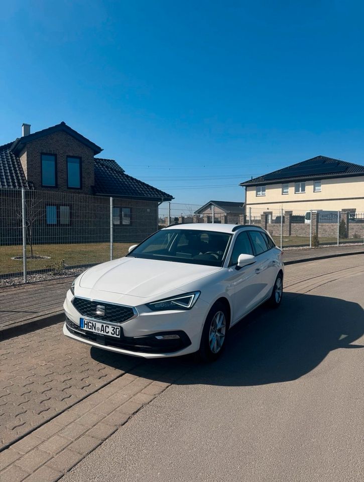 Seat Leon Kombi – Mietwagen bei Apollo Cars Hagenow